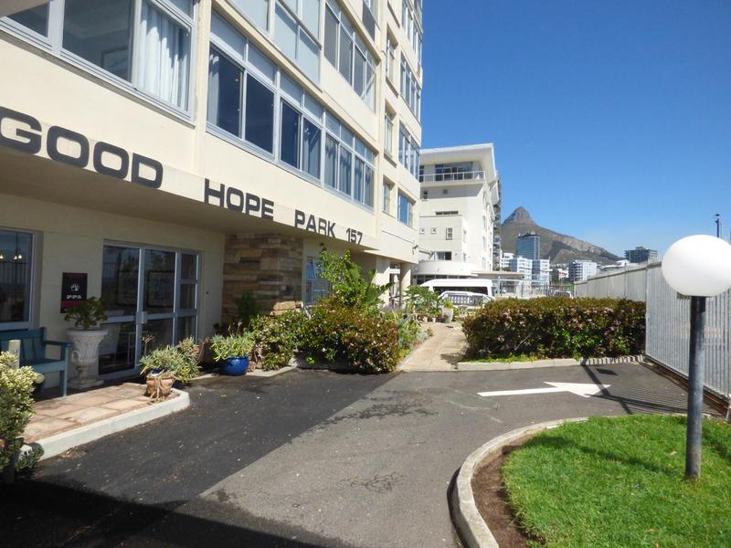 1 Bedroom Property for Sale in Mouille Point Western Cape